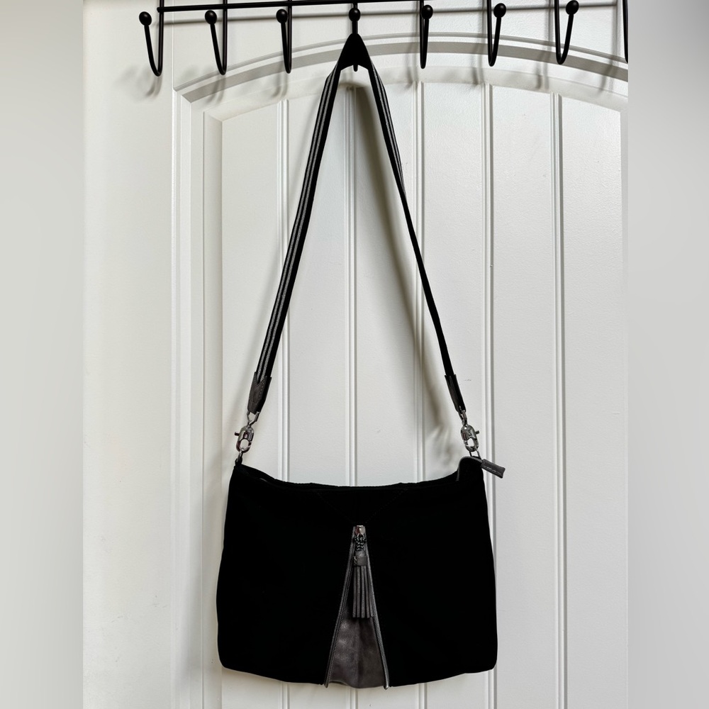 Stella & Dot Black and Glitter Silver Expandable Shoulder Purse. 11” x 9” x 0.4”